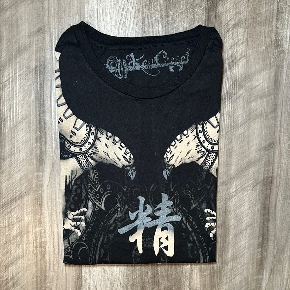 Key Closet Hawks Tee (NWOT) - Medium